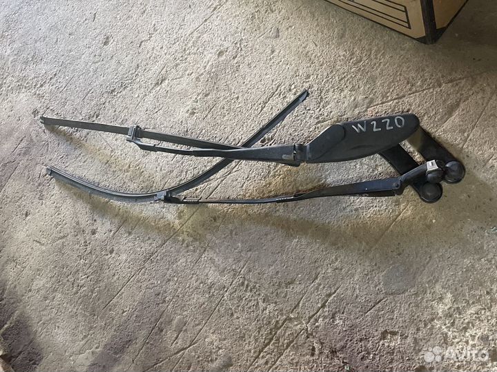 Поводок Дворников Mercedes w220