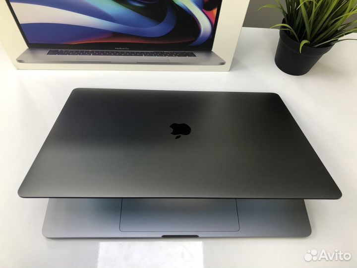 MacBook Pro 16