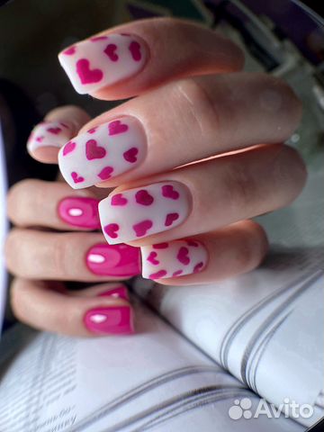 Наращивание ногтей, педикюр