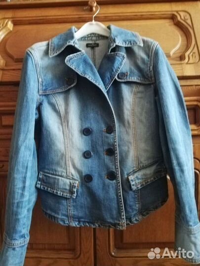 Джинсовая одежда женская и другая