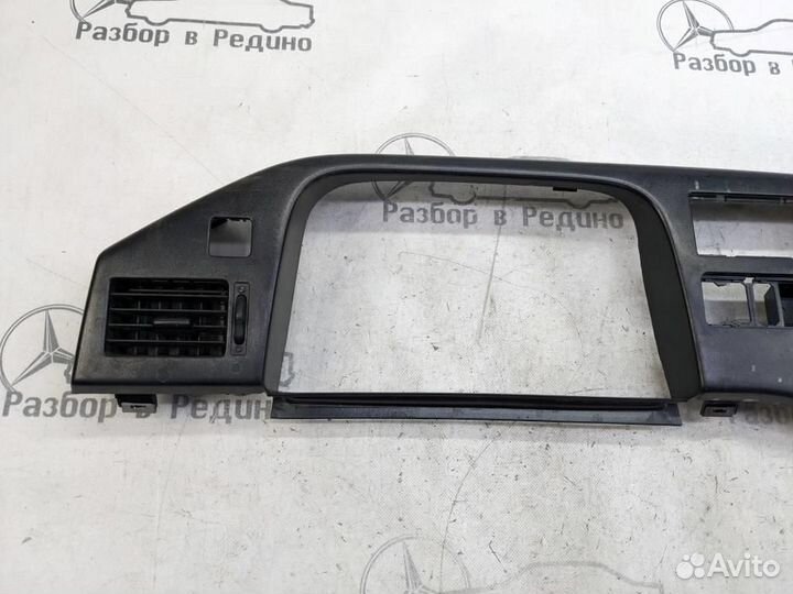 Накладка торпеды w901 Sprinter 601.943