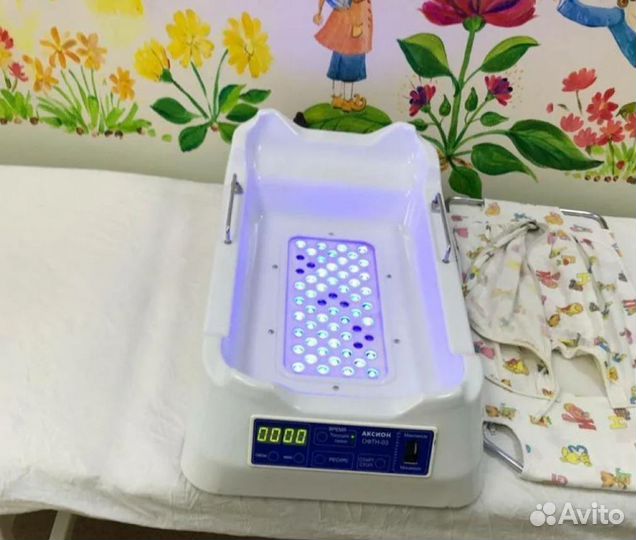 Облучатель Аксион от желтушки малышей