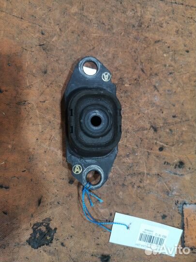 Подушка двс передняя левая Nissan Tiida C11