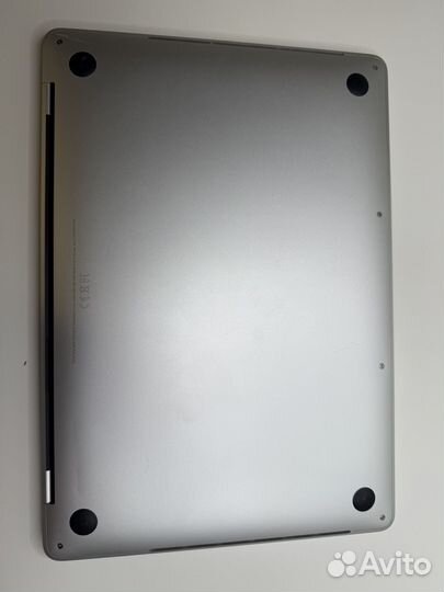 Macbook Pro 13 2019 i5 - 526 циклов