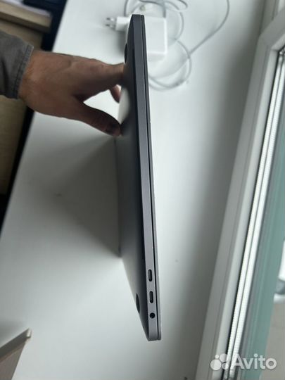 Apple macbook pro 16