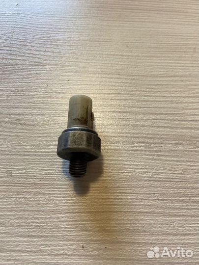 Датчик давления масла Kia Picanto