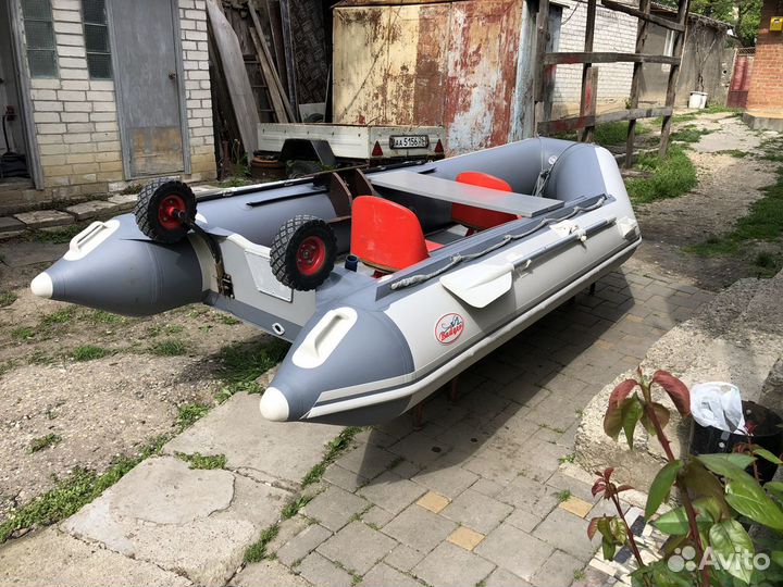 Лодка Badger 370