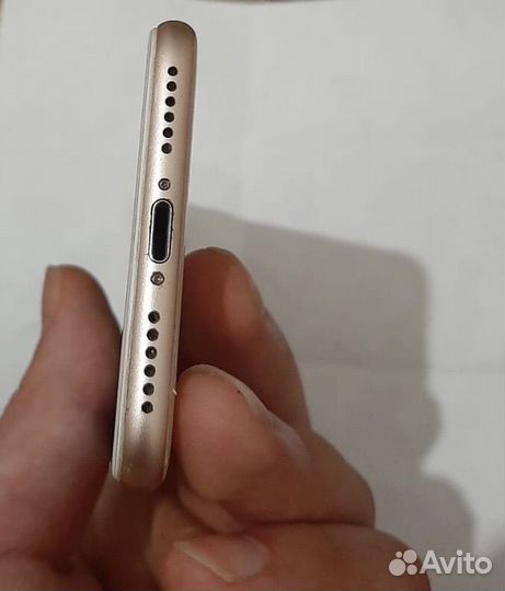 Телефон iPhone 8 64 gb