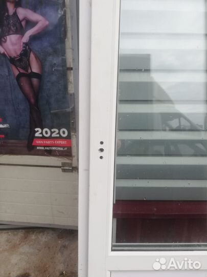 Двери пластиковые бу