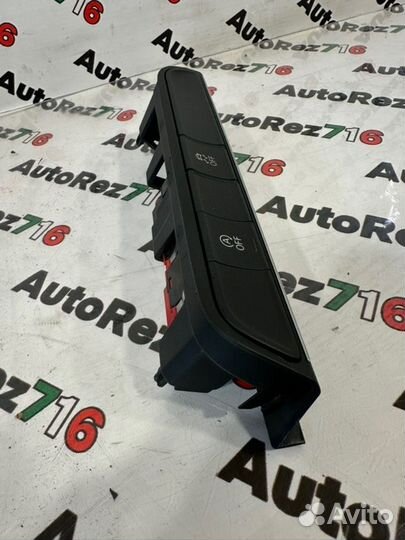 Блок кнопок Audi Q3 8U CCZ 2.0 2014