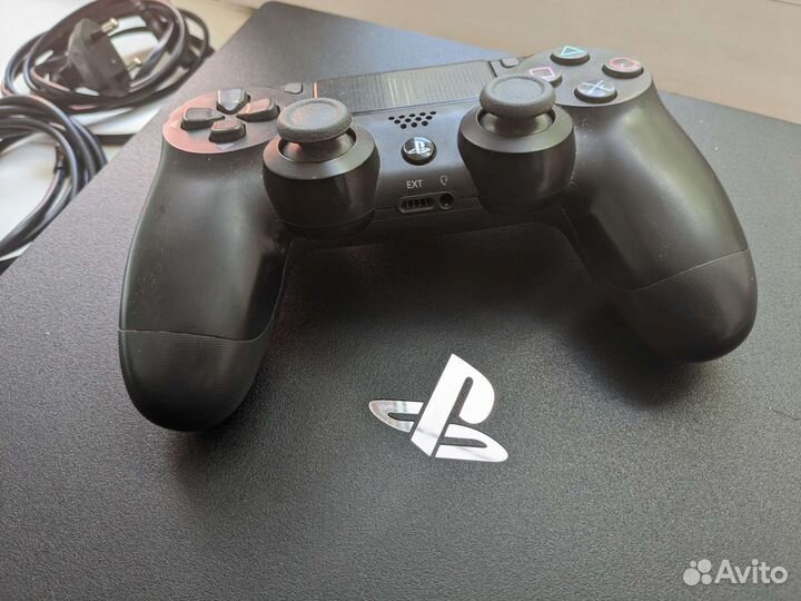 Игровая приставка ps4 pro 1tb