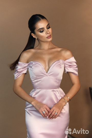 Платье-миди из корсетного атласа нежно-розовое XS