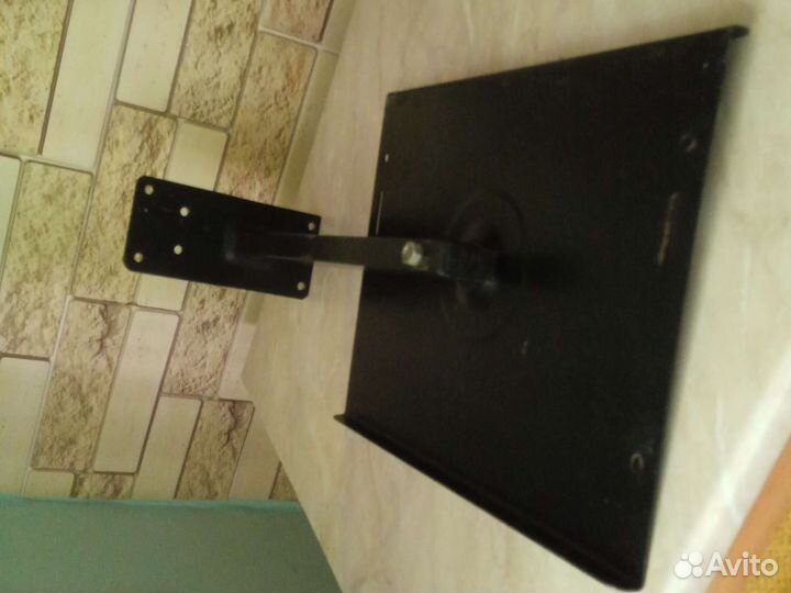 Кронштейн для телевизора и бытовой техники