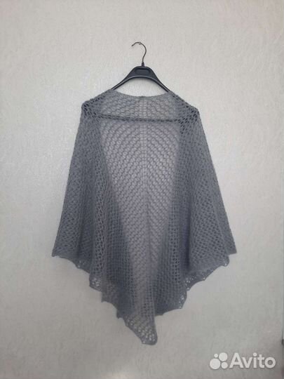 Шаль ручной вязки