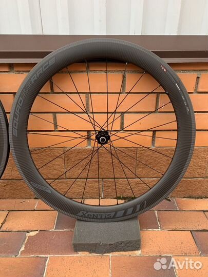 Шоссейные карбоновые колеса Xentis Squad 5.8 Race