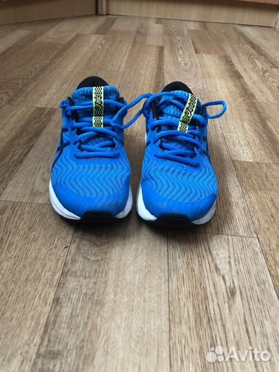 Кроссовки asics