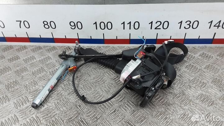 Ремень безопасности с пиропатроном Nissan Qashqai