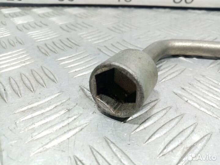 Б/У Ключ баллонный