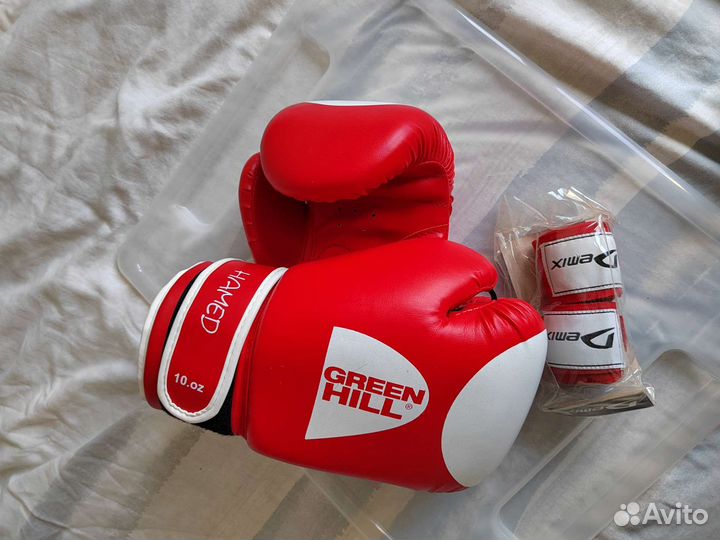 Боксерские перчатки Green hill hamed, красные