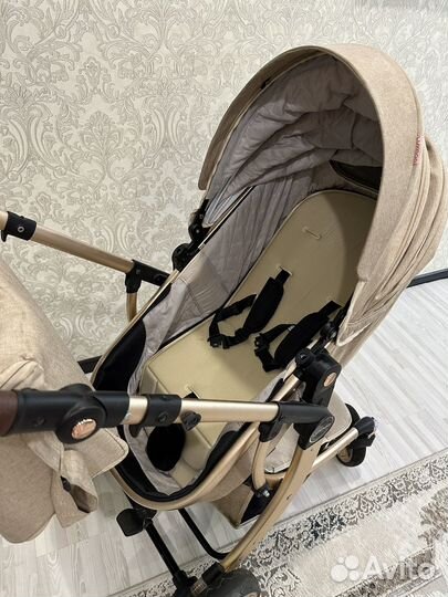 Продам коляску 3 в 1