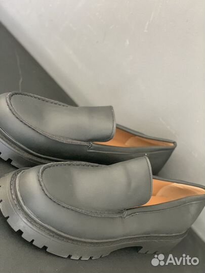 Лоферы женские