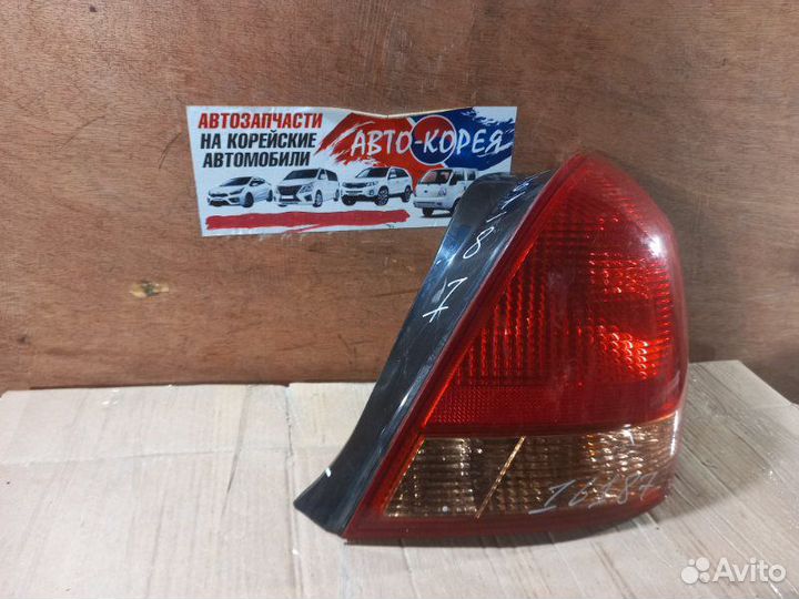 Стоп-сигнал задний правый Kia Carens 1999-2002