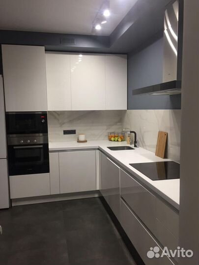 Кухня угловая на заказ