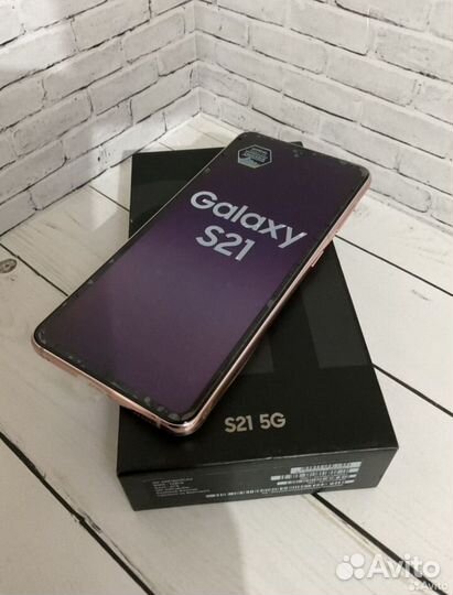 Samsung Galaxy S21, 8/128 ГБ