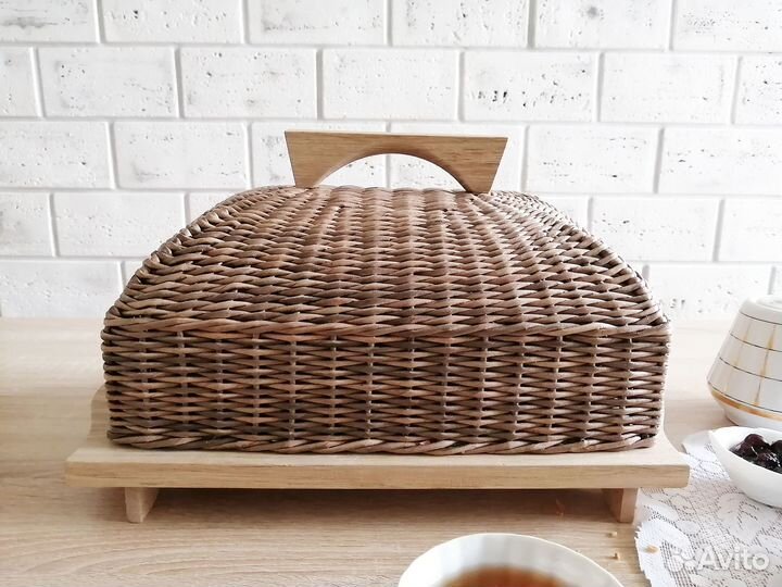 Хлебница с дер подносом, доска для резки с крышкой