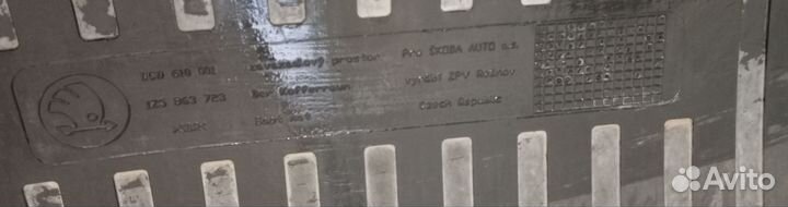 Коврик автомобильный прорезиненный