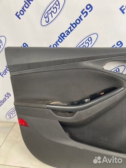 Обшивка двери передняя левая Ford Focus 3 CB8 1.6