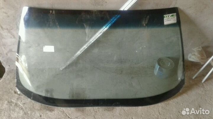 Стекло бмв 525