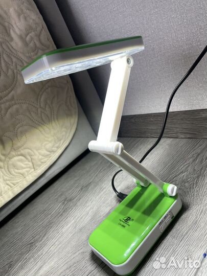 Лампа настольная