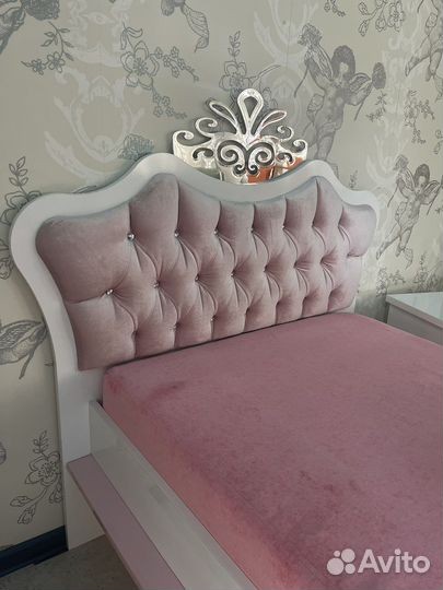 Кровать для девочки бу