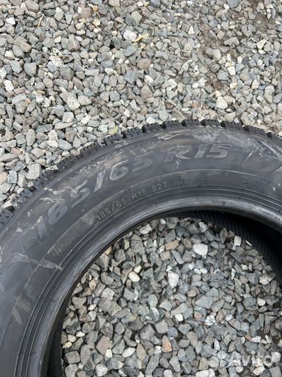 Pirelli Ice Zero 185/65 R15 92T
