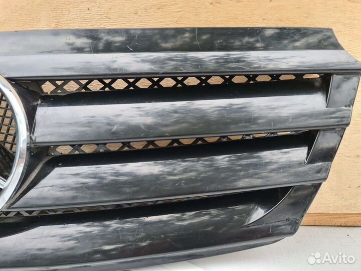 Решетка радиатора Mercedes W220