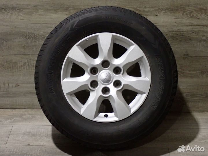 Комплект R17 колес Mitsubishi Pajero 4 оригинал