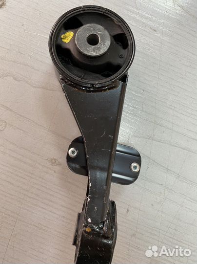 Опора двигателя 2arfe верх