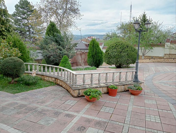 Дом 300 м² на участке 10 сот.