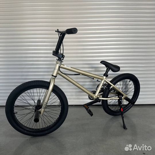 Велосипед bmx новый