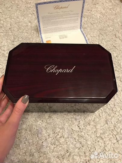 Женские часы Chopard