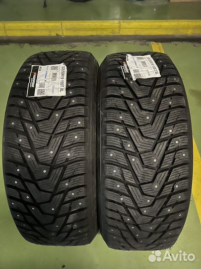 Hankook Winter i'Pike X W429A 235/55 R19 105T