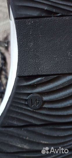 Ботинки кроссовки 41размер