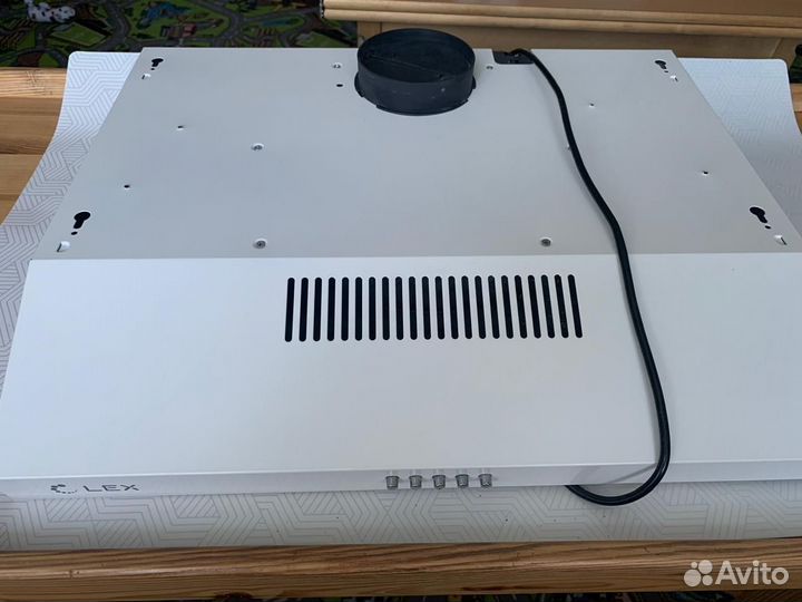 Вытяжка для кухни 60 см