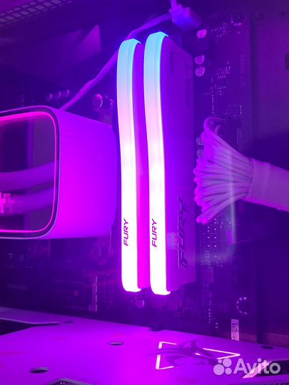 Оперативная память Kingston Fury Beast RGB SE 32GB