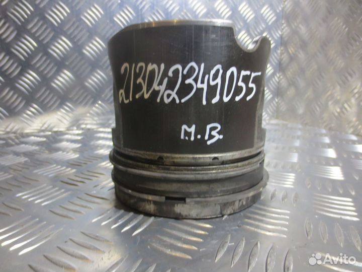 Поршень Mahle/knecht 130L118