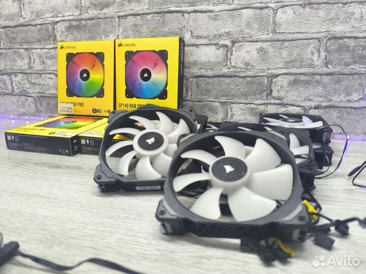 Кулера Corsair ML140 SP140