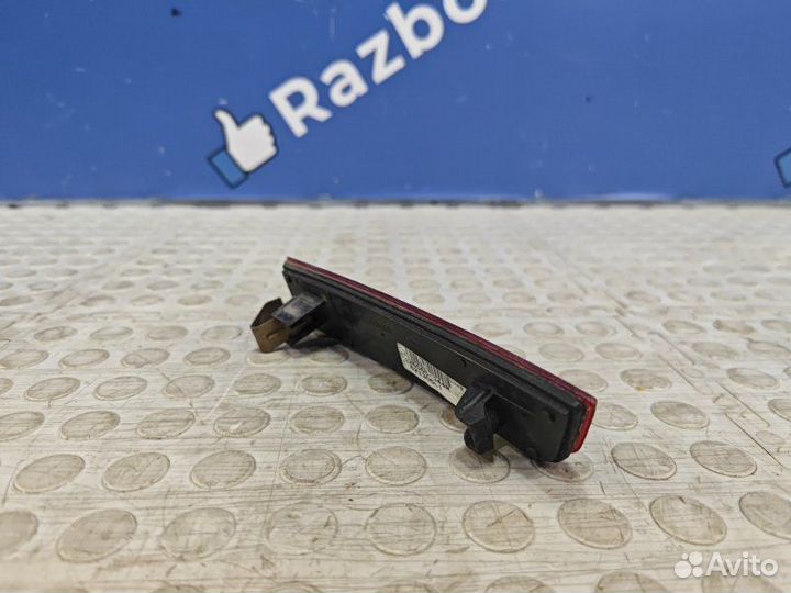 Катафот бампера левый Renault Duster 1