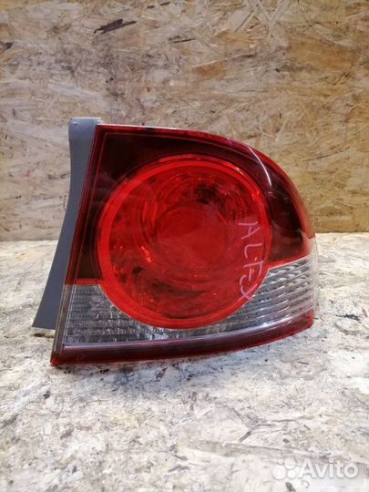 Фонарь правый Honda Civic 8