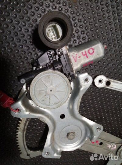 Стеклоподъемник передний правый Toyota Camry XV40